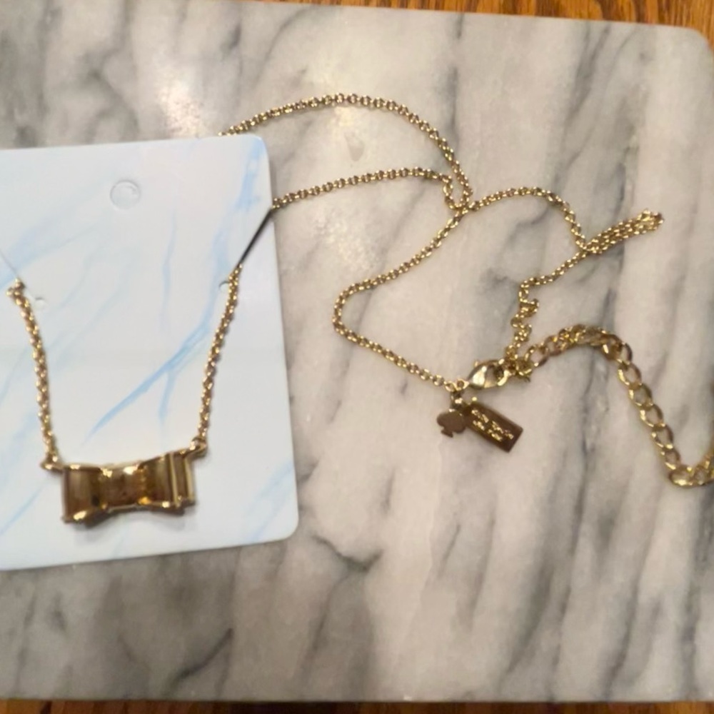 Kate Spade ♠️ necklace 💛